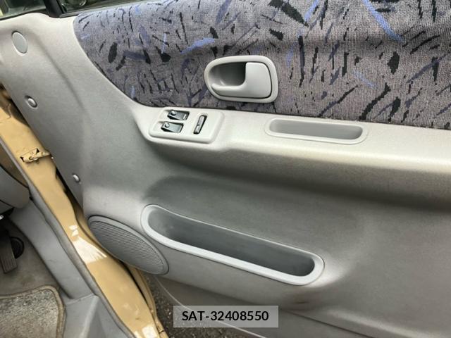 Mazda BONGO FRIENDEE 2002-04 8813351-17