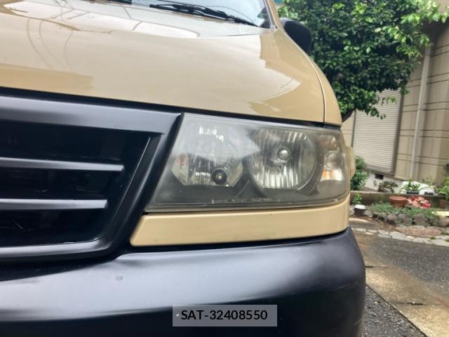 Mazda BONGO FRIENDEE 2002-04 8813351-2