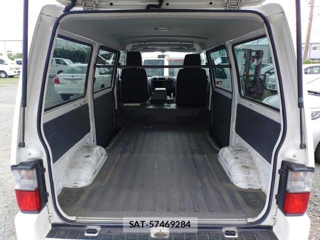 Mazda BONGO VAN 2018-08 8813814-5