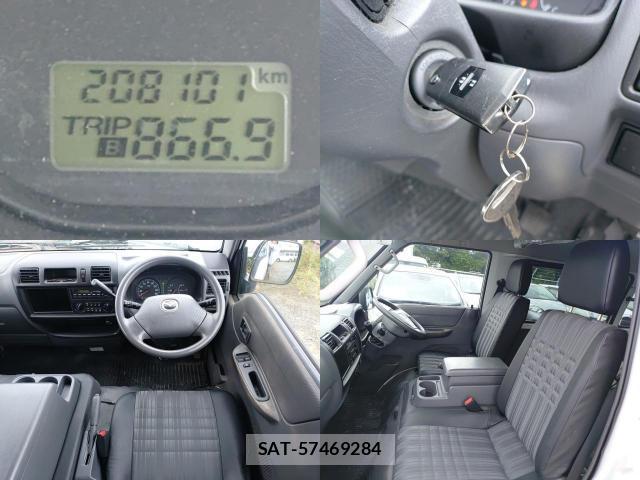 Mazda BONGO VAN 2018-08 8813814-7