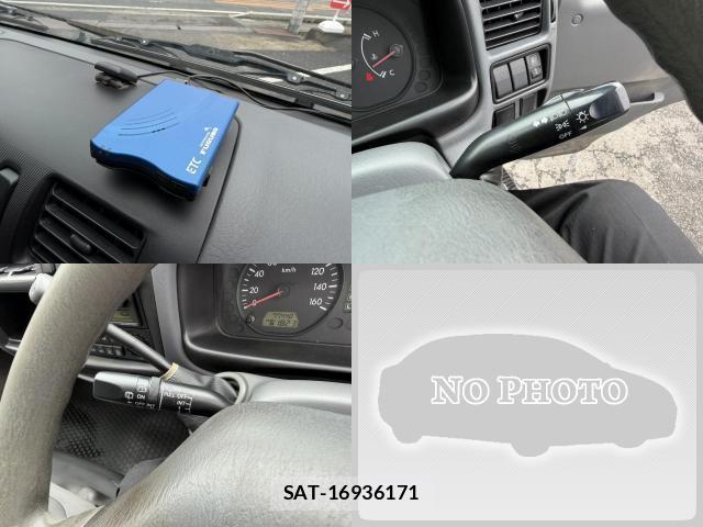 Mazda BONGO VAN 2011-10 8817531-14