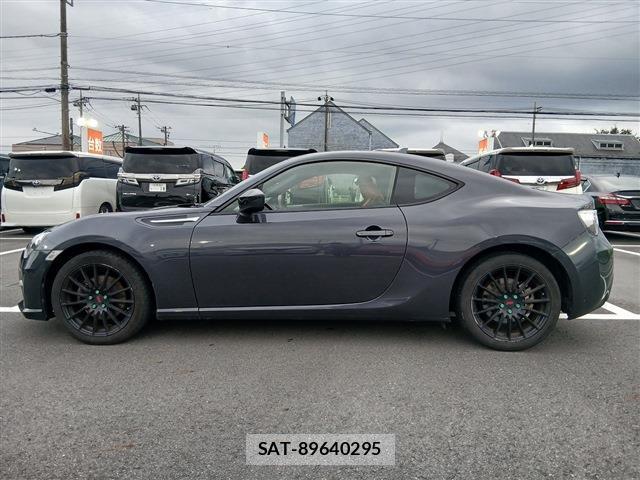 Subaru BRZ 2014-03 8812803-10