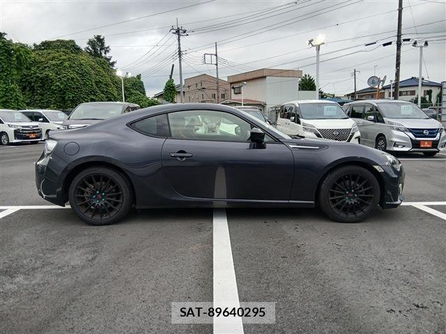 Subaru BRZ 2014-03 8812803-8