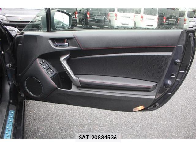 Subaru BRZ 2013-02 8815668-18