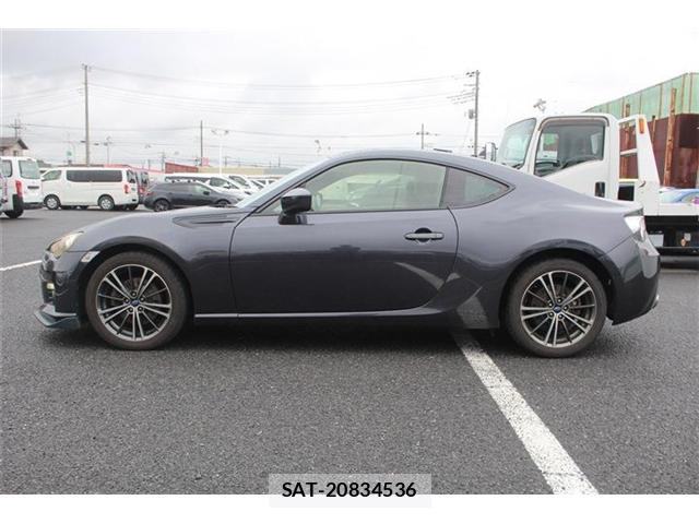 Subaru BRZ 2013-02 8815668-9