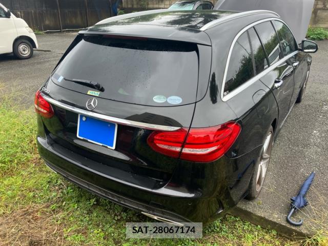 Mercedes Benz C-CLASS 2015-09 8812992-12