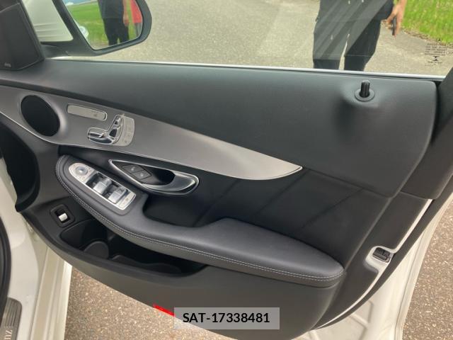 Mercedes Benz C-CLASS 2018-02 8813633-7