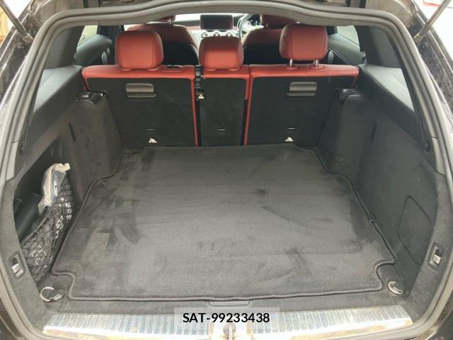 Amg C-CLASS 2018-09 8814544-11