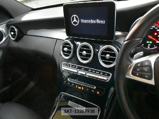 Mercedes Benz C-CLASS 2018-02 8817672-7