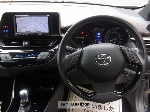 Toyota C-HR 2017-03 8812500-6