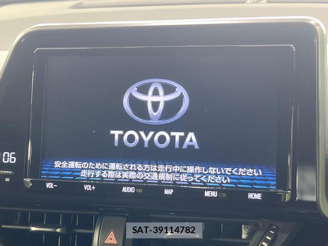Toyota C-HR 2018-11 8812901-4