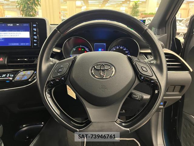 Toyota C-HR 2019-02 8812944-10