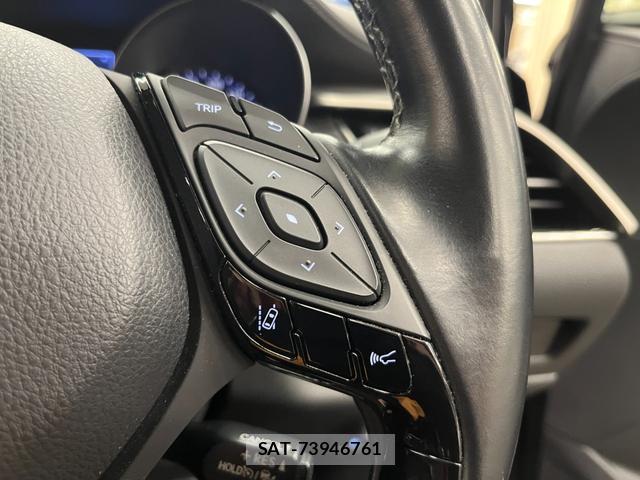 Toyota C-HR 2019-02 8812944-13