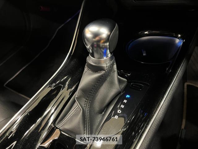 Toyota C-HR 2019-02 8812944-17