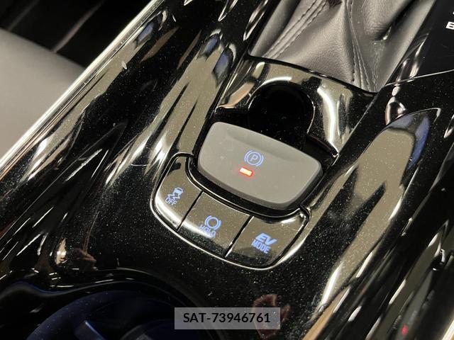 Toyota C-HR 2019-02 8812944-18