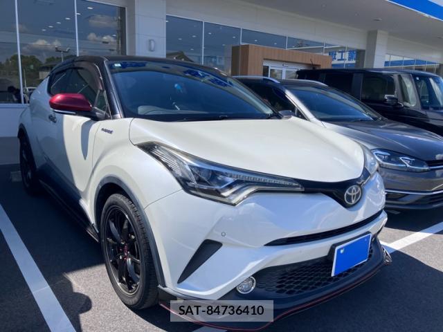 Toyota C-HR 2018-03 8813261-1