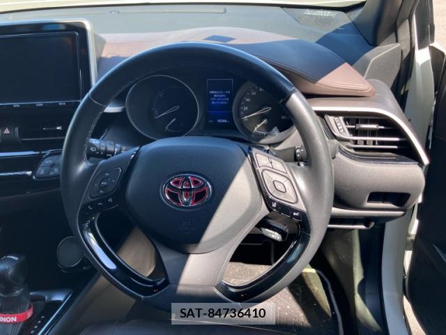 Toyota C-HR 2018-03 8813261-11