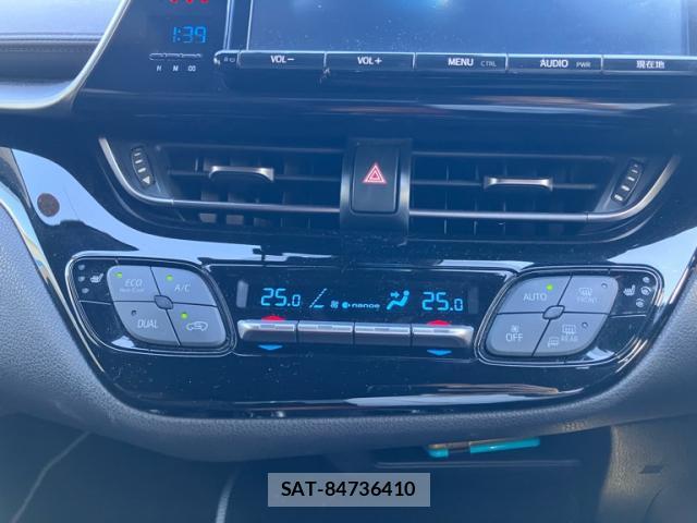 Toyota C-HR 2018-03 8813261-16