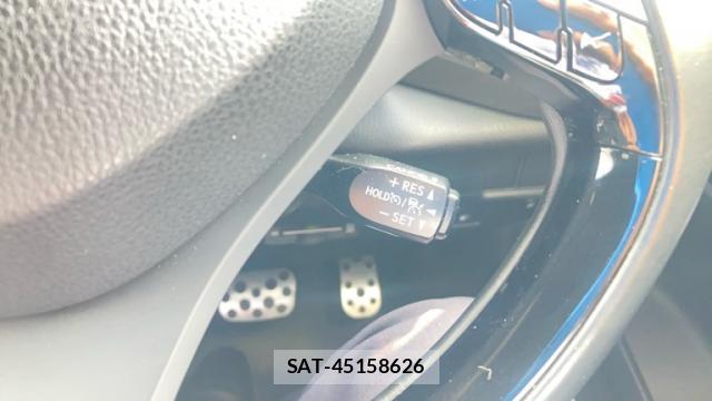 Toyota C-HR 2017-06 8813568-18