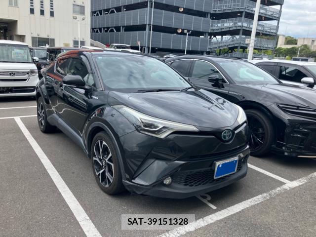 Toyota C-HR 2017-04 8813582-1