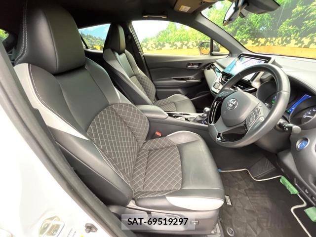Toyota C-HR 2019-09 8813687-8