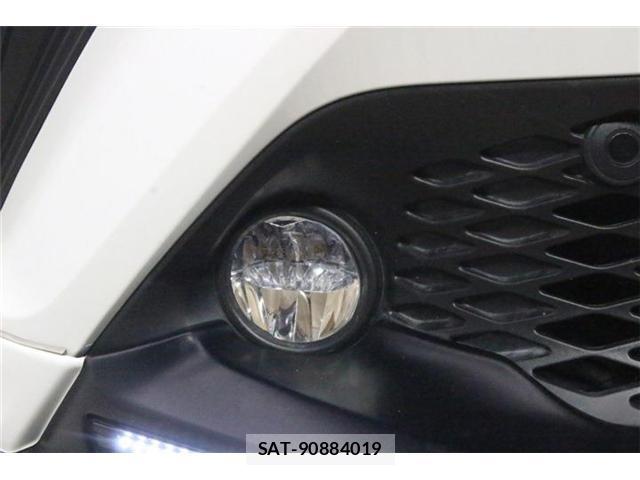 Toyota C-HR 2017-01 8814317-12
