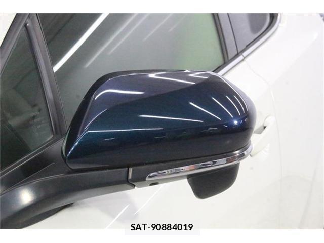 Toyota C-HR 2017-01 8814317-16