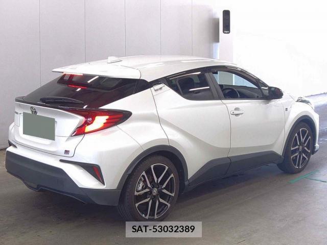 Toyota C-HR 2020-07 8814968-1