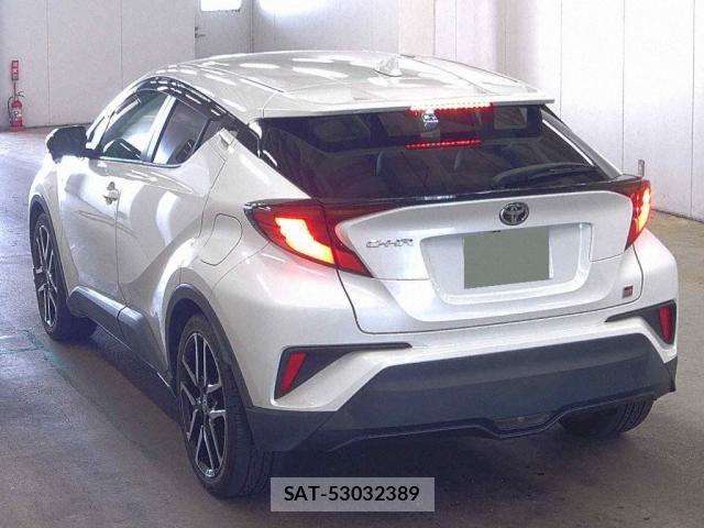 Toyota C-HR 2020-07 8814968-4