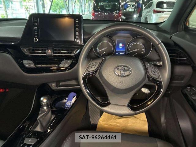 Toyota C-HR 2022-03 8815375-2