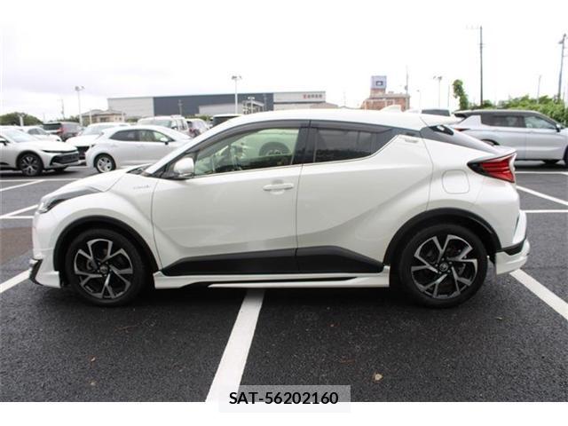 Toyota C-HR 2020-01 8815746-10