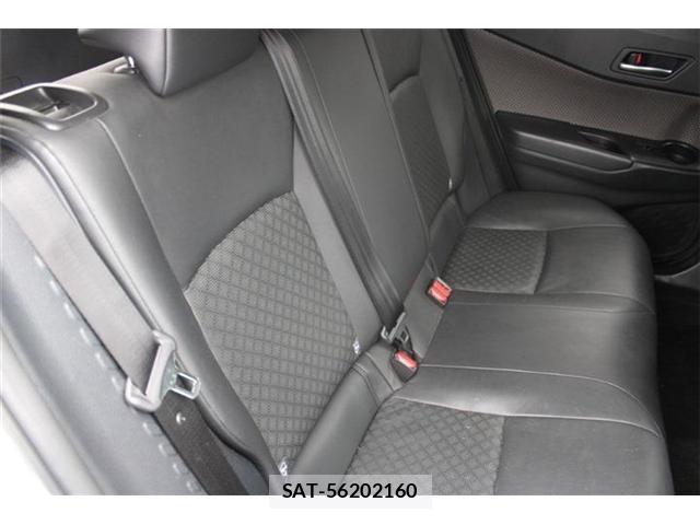 Toyota C-HR 2020-01 8815746-19