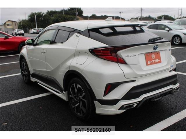 Toyota C-HR 2020-01 8815746-9