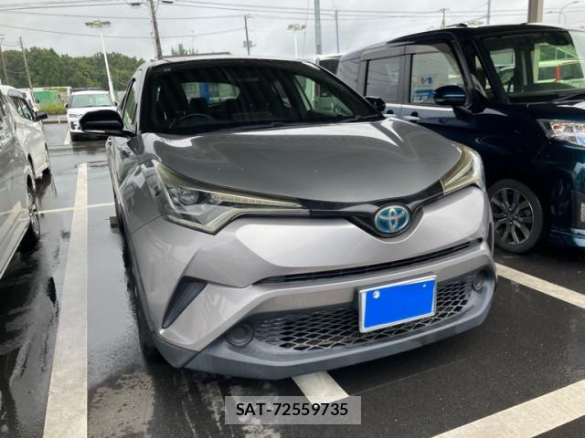 Toyota C-HR 2018-01 8815876-2