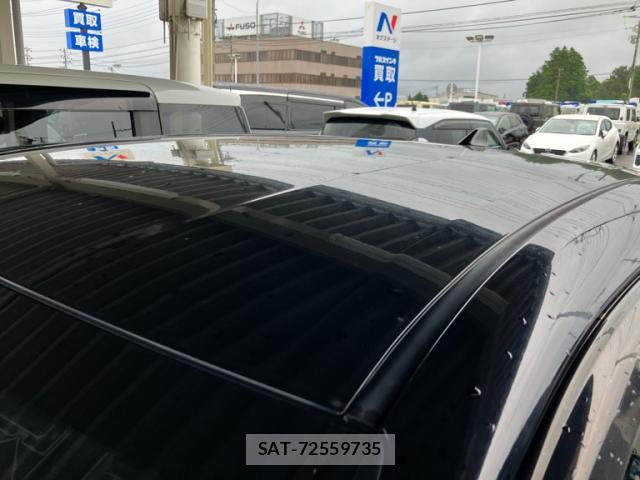Toyota C-HR 2018-01 8815876-8
