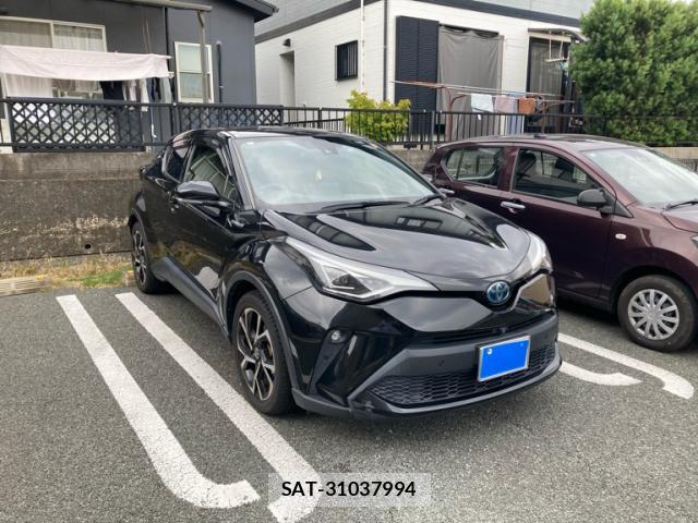 Toyota C-HR 2020-06 8816100-1