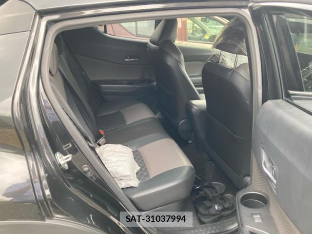 Toyota C-HR 2020-06 8816100-11