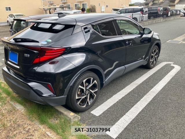 Toyota C-HR 2020-06 8816100-2