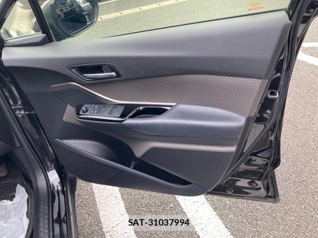 Toyota C-HR 2020-06 8816100-8