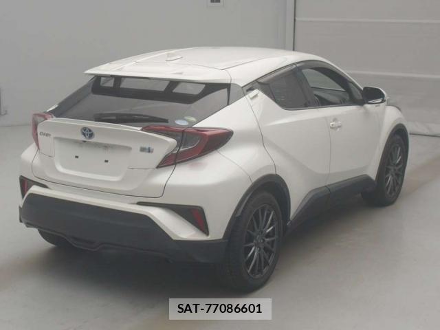 Toyota C-HR 2019-07 8816161-1