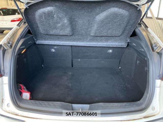 Toyota C-HR 2019-07 8816161-7