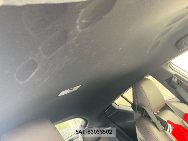 Toyota C-HR 2018-02 8816265-11