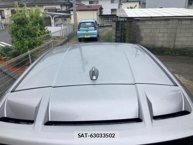 Toyota C-HR 2018-02 8816265-15