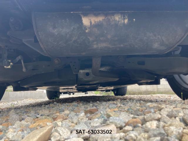 Toyota C-HR 2018-02 8816265-18