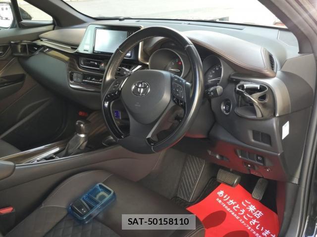 Toyota C-HR 2018-12 8816686-2