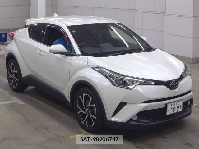 Toyota C-HR 2017-04 8816729-0