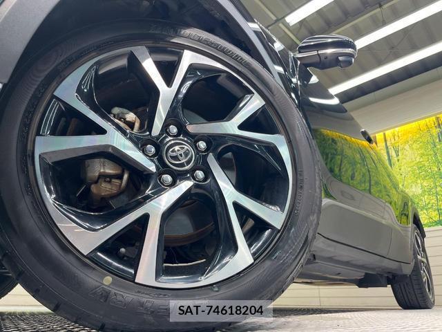 Toyota C-HR 2017-04 8817552-12