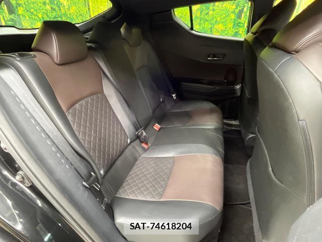 Toyota C-HR 2017-04 8817552-8