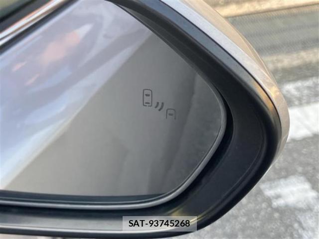 Toyota C-HR 2016-12 8817942-15