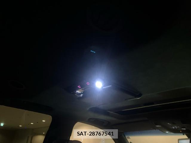 Cadillac ESCALADE 2018-12 8812989-14